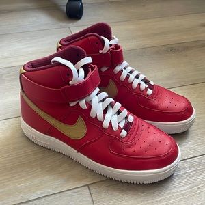 Custom USC colored Air Force 1